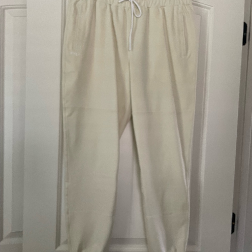 BYLT cream women’s joggers. Size large.